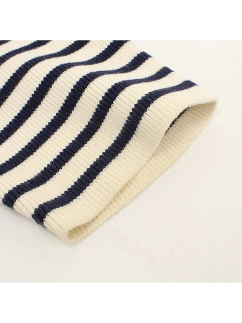 Celine Beau Dark Lopped Sweater Logo Patch Knit